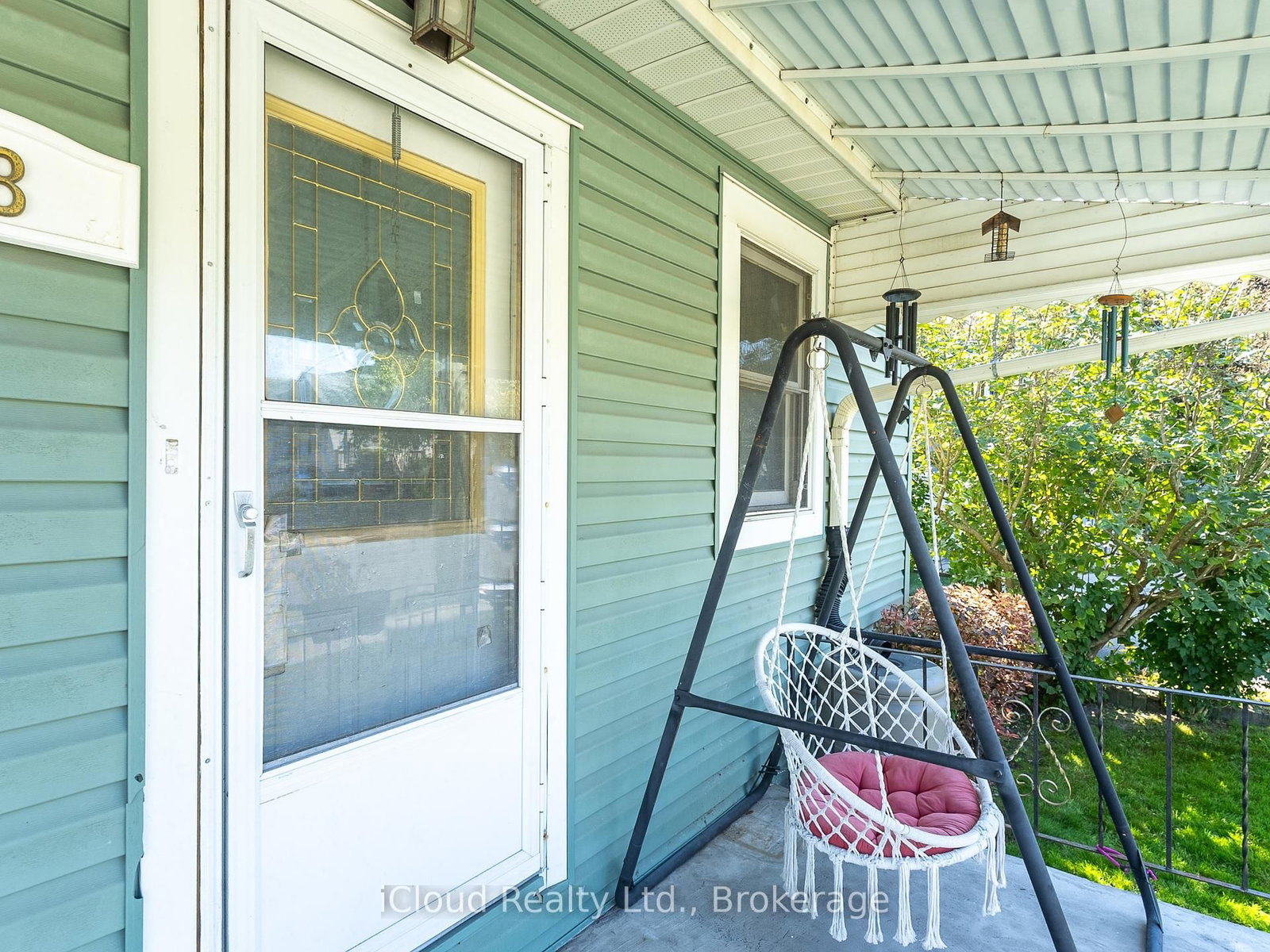 Listing Image 7