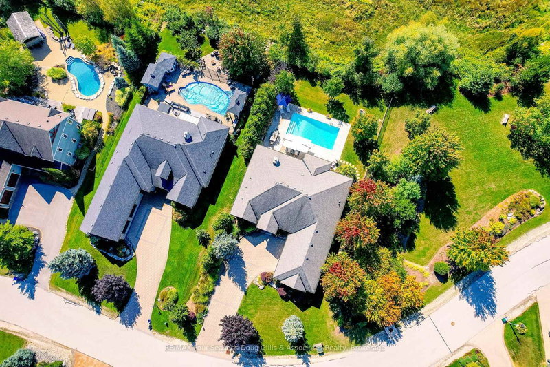 150 Rankins Cres, Blue Mountains, N0H 2P0 | Image 2