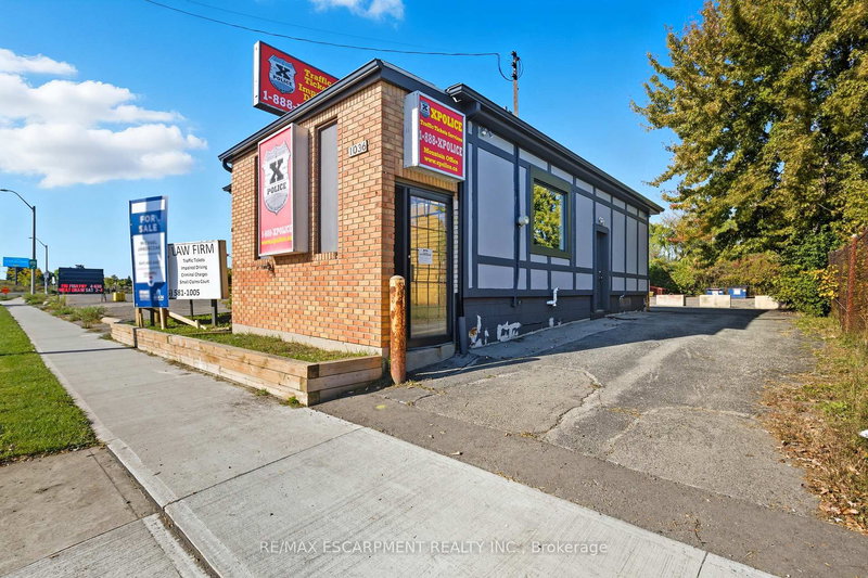 1036 Upper Wentworth St, Hamilton, L9A 4V9 | Image 2
