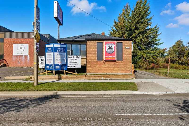 1036 Upper Wentworth St, Hamilton, L9A 4V9 | Image 3