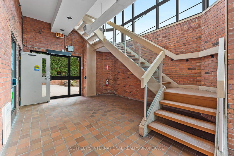 100 - 243 Church St, St. Catharines, L2R 3E8 | Image 3