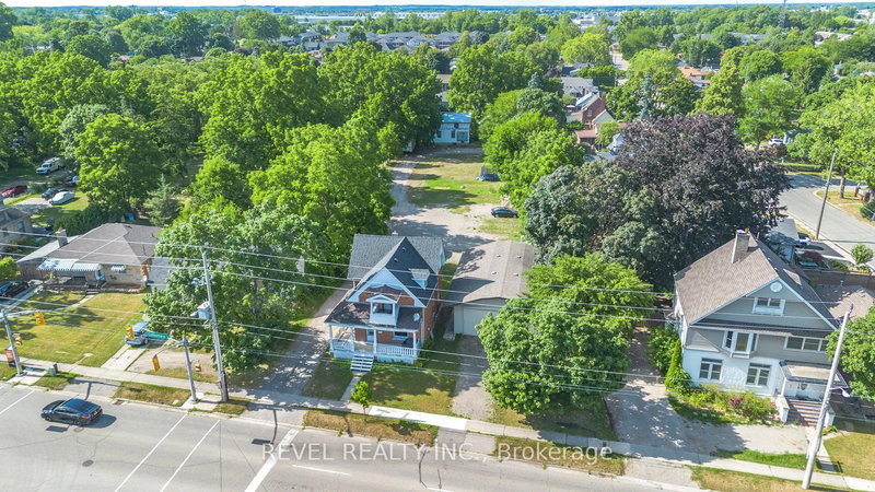 816 Colborne St E, Brantford, N3S 3S4 | Image 3