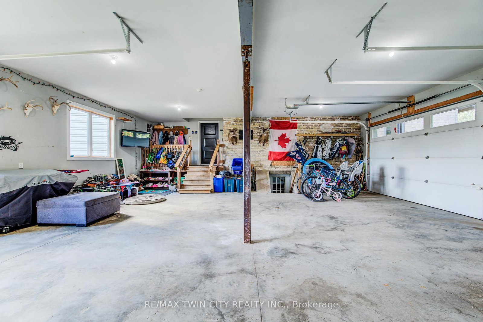 Listing Image 40