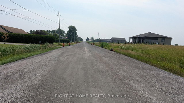 3266 SARSFIELD Road N