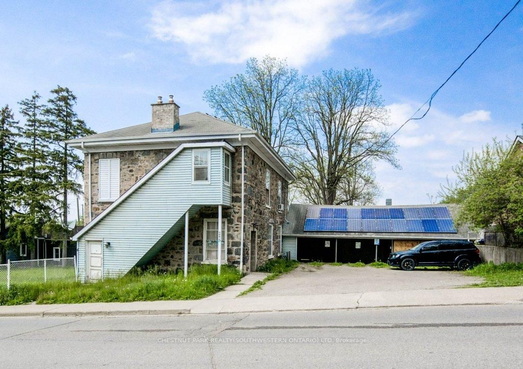 Listing Image 3