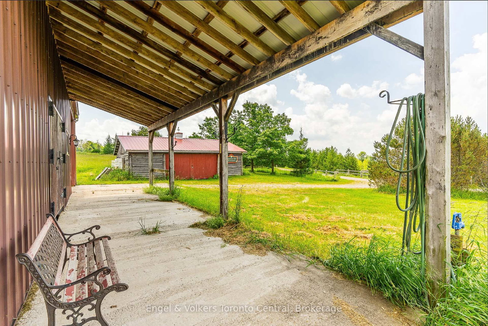 Listing Image 44