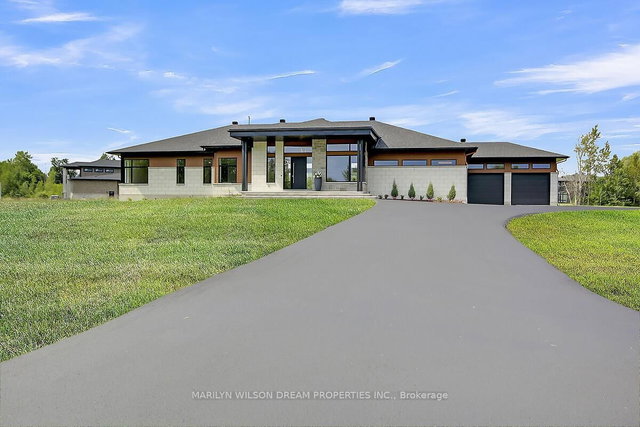 1070 Green Jacket Crescent