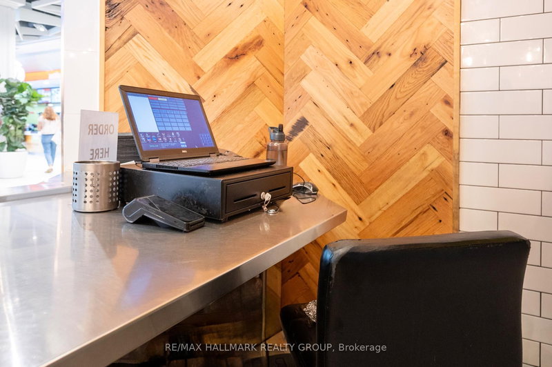 UNIT 609 - 1200 St. Laurent Blvd, Ottawa, K1K 2B8 | Image 3