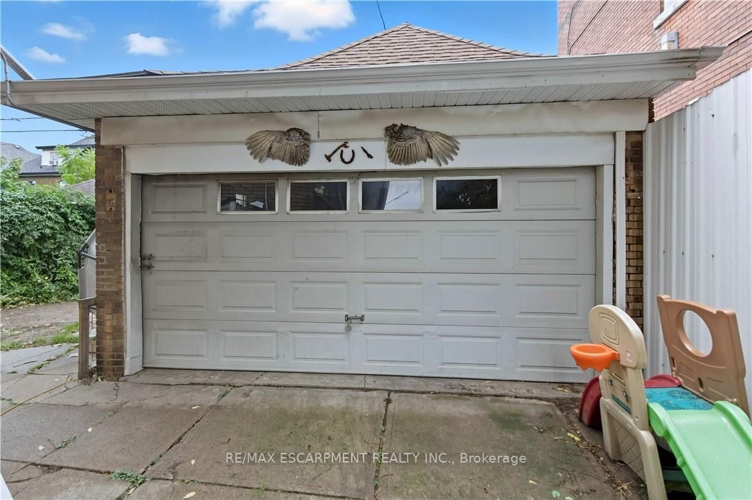 Listing Image 29
