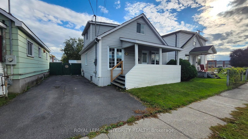 360 Ninth St W, Cornwall, K6J 3A7 | Image 2