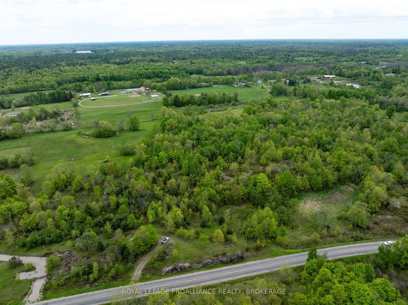 1147 LONG LAKE Road