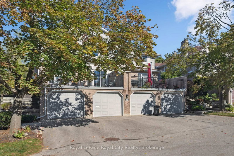 3 - 104 Woodlawn Rd E, Guelph, N1E 1B7 | Image 3