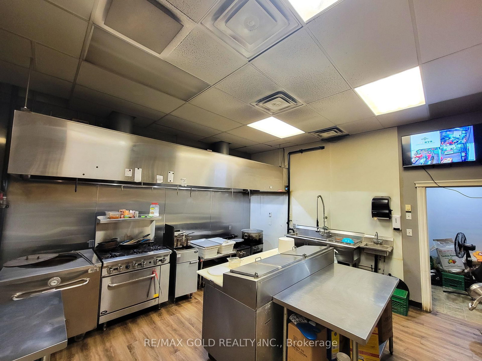 1020 Ontario Street, Unit 7 - Photo 13