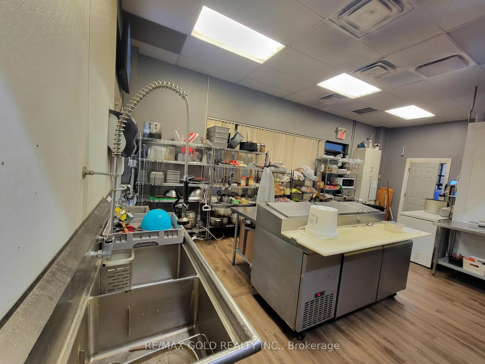 1020 Ontario Street, Unit 7 - Photo 14