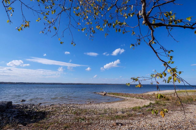 3573 East Bayshore Road