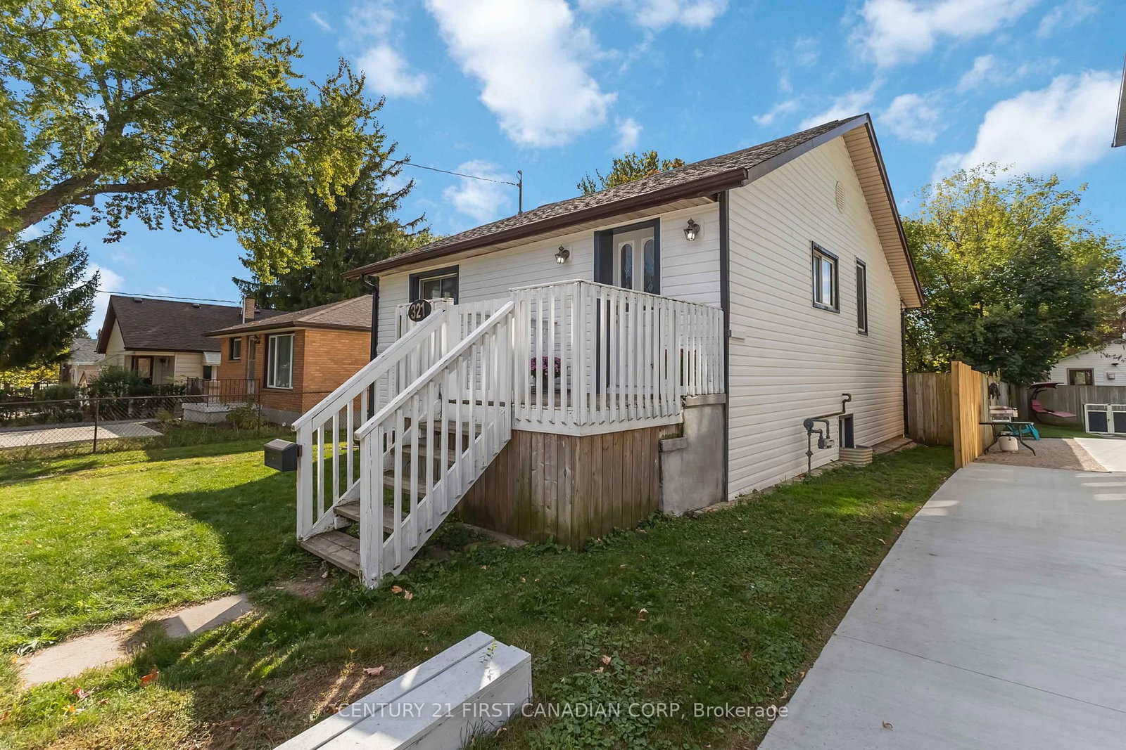 Listing Image 3