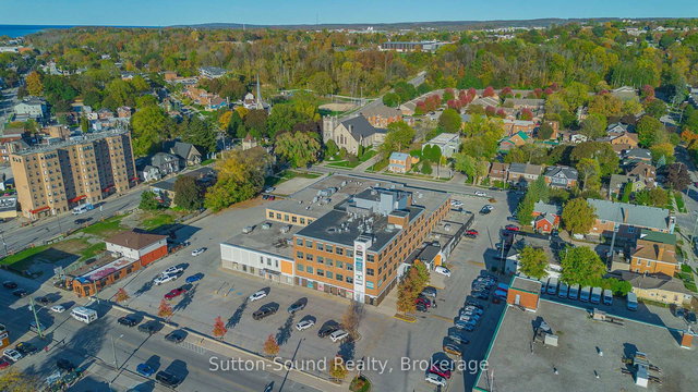 410 - 945 3rd Avenue East Avenue