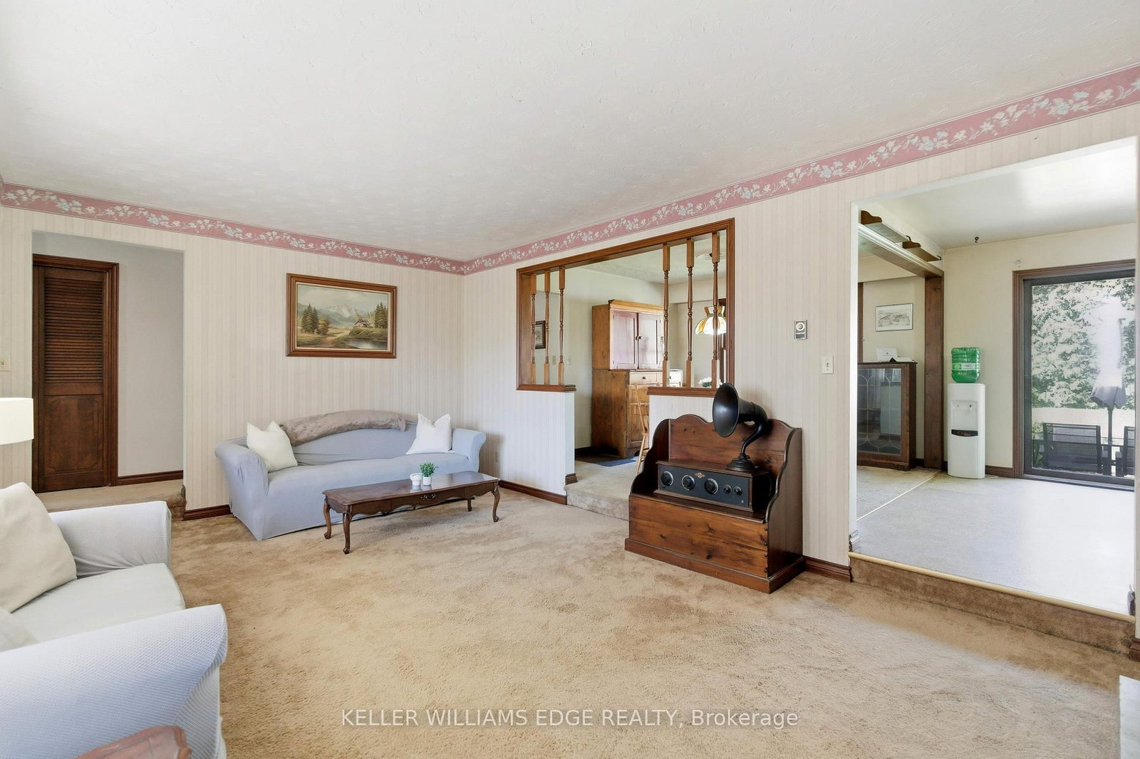 Listing Image 7