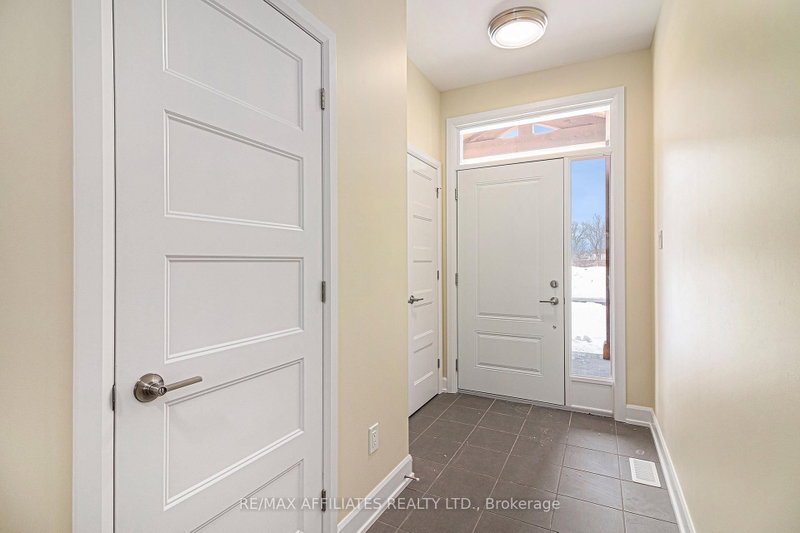 351 VOYAGEUR Place