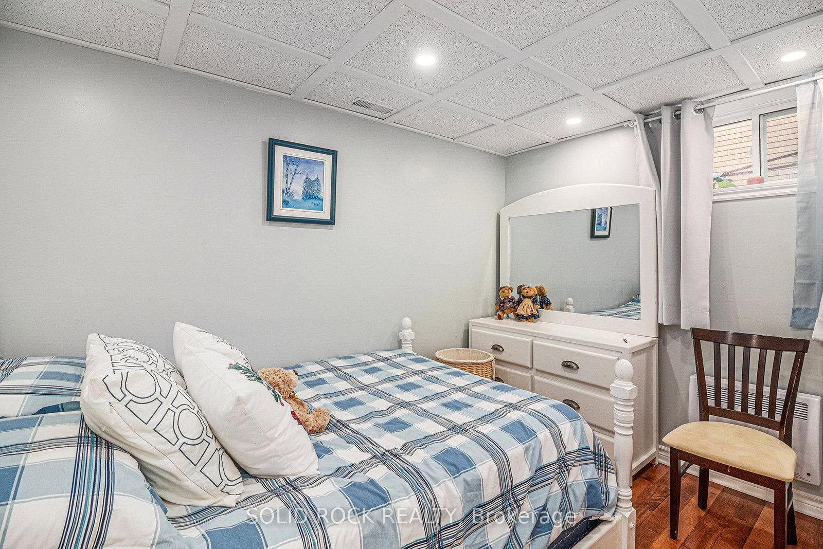 Listing Image 19
