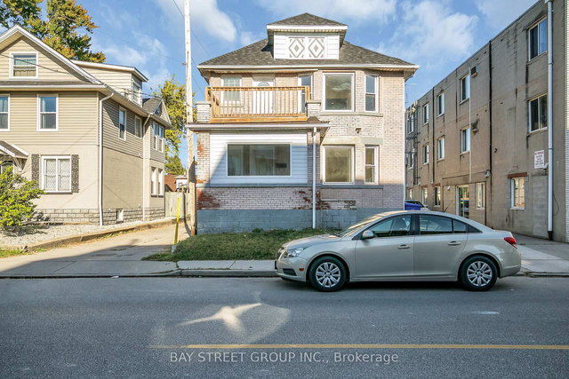 280-282 Campbell Avenue