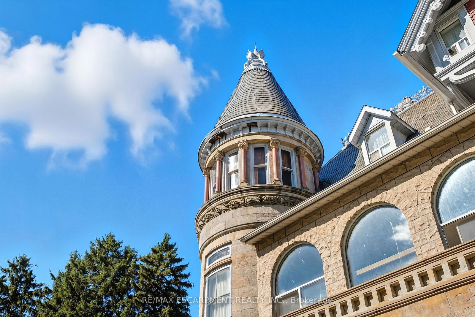 185 Grand River Street N - Photo 14