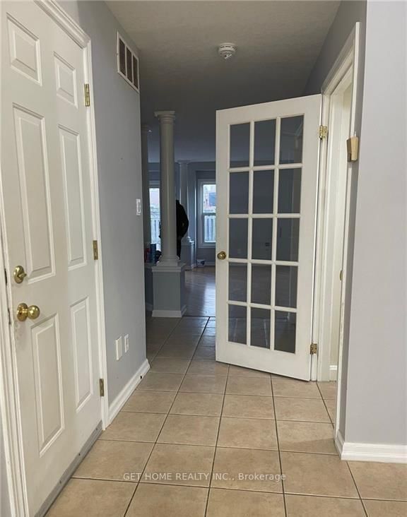 UPPER - 154 Bridlewreath Street