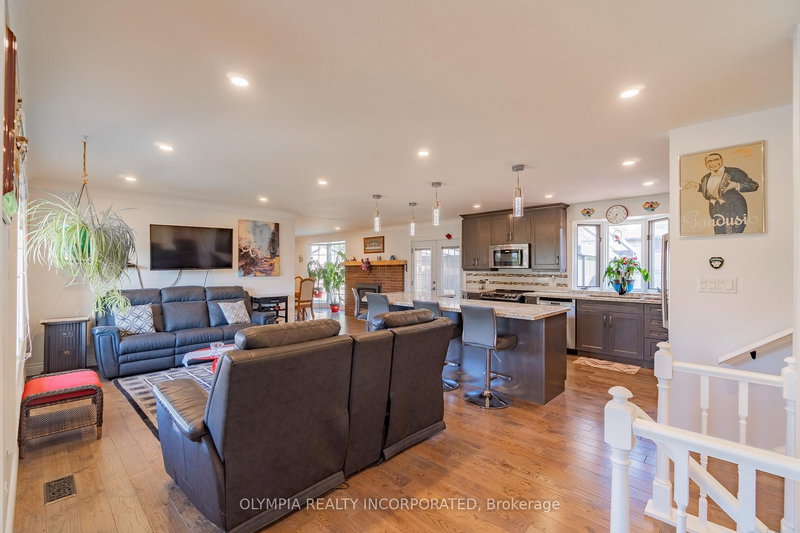 8133 Sarah St, Niagara Falls, L2G 6T9 | Image 3