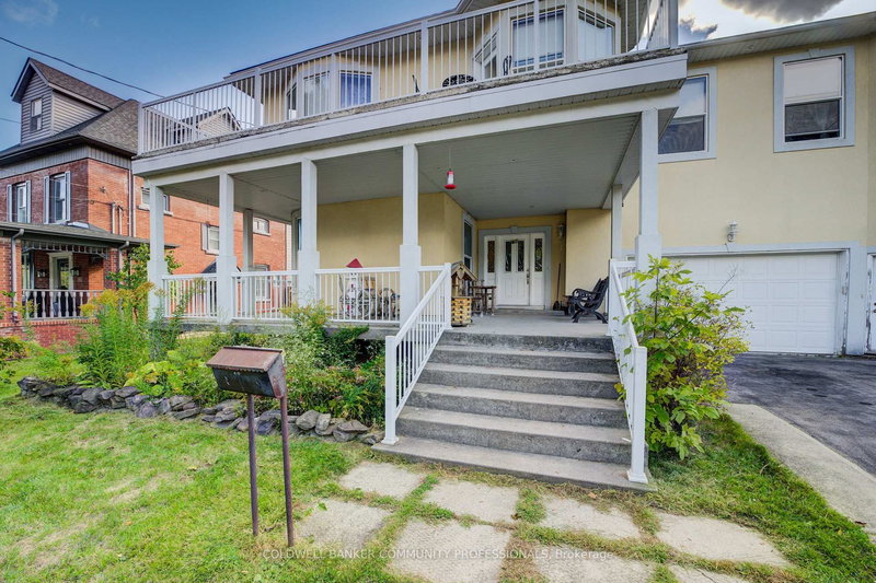 7 Robinson St S, Grimsby, L3M 3C5 | Image 2