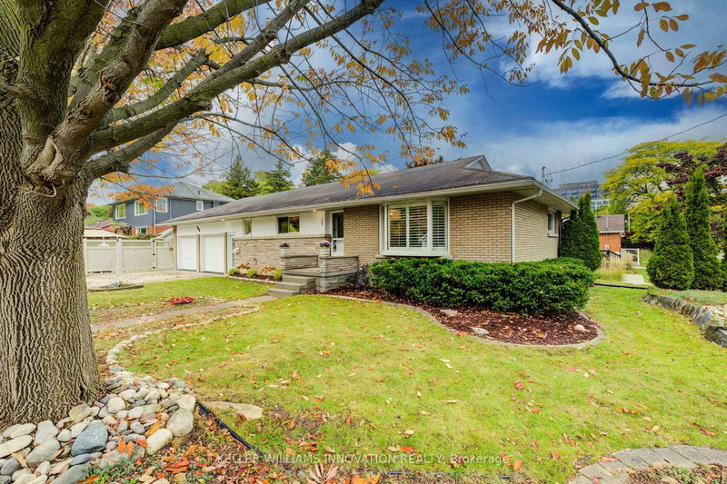 196 Lourdes St, Waterloo, N2L 1N7 | Image 2