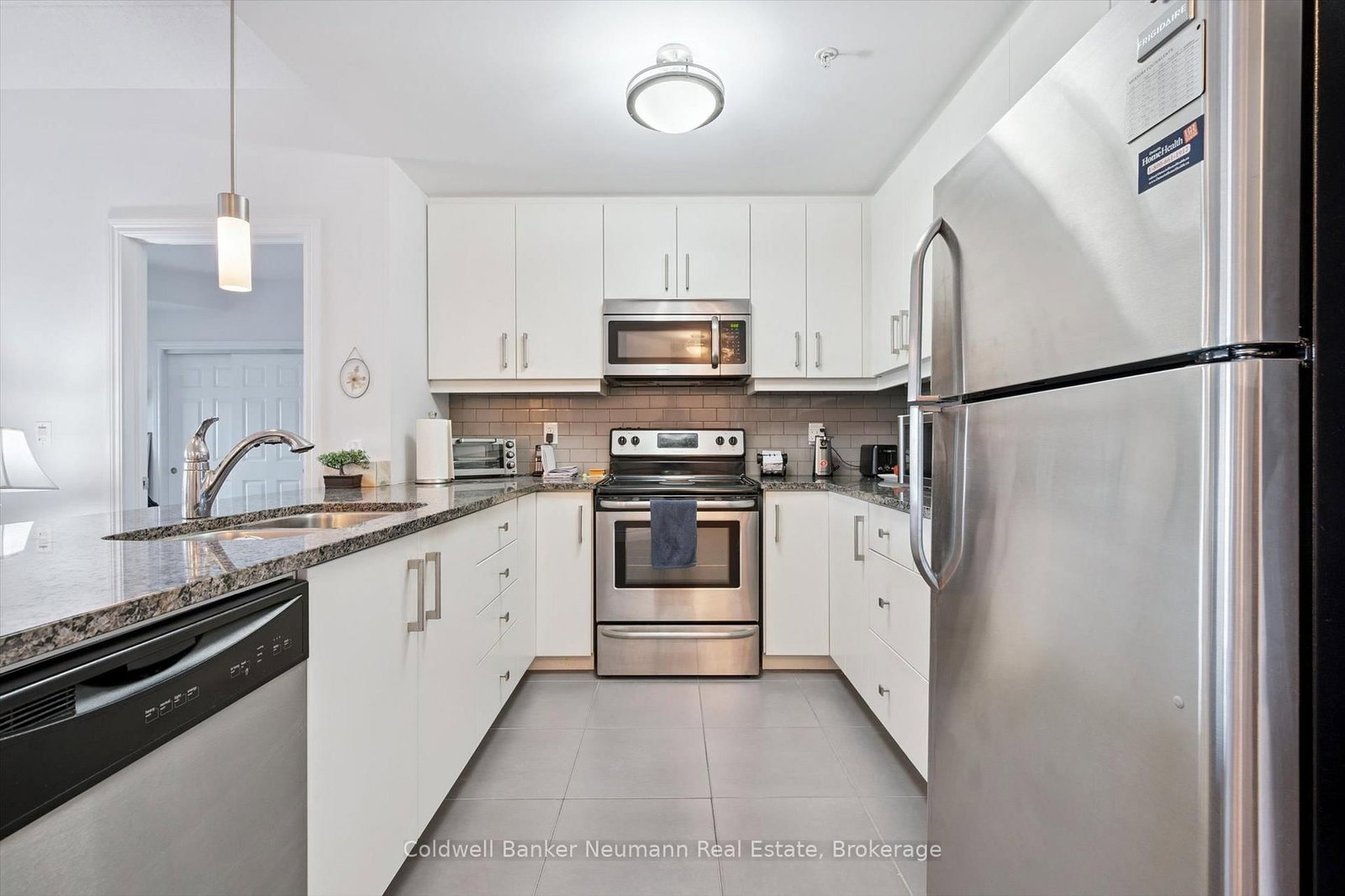 106 Bard Boulevard, Unit 304 - Photo 17