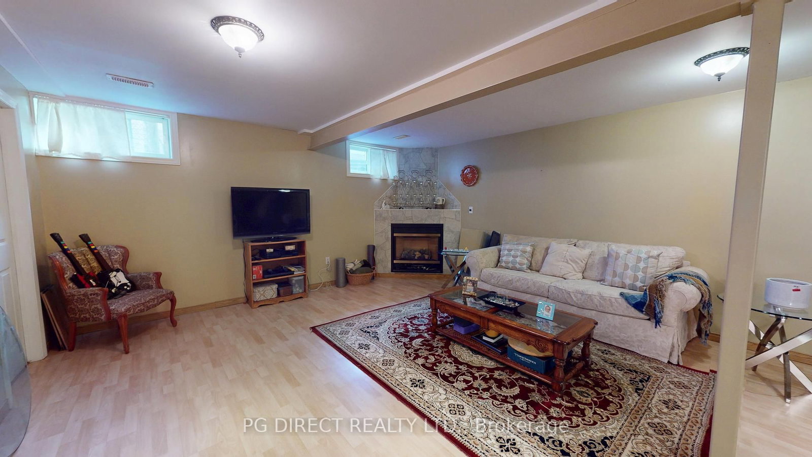 Listing Image 14