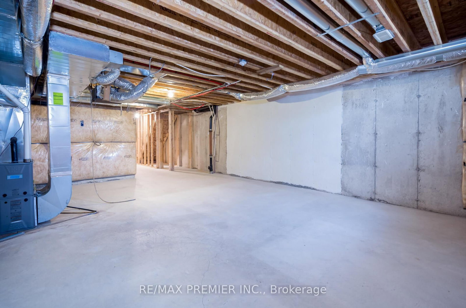 Listing Image 36
