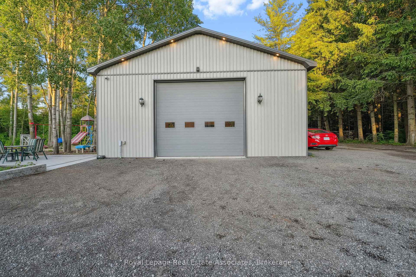 Listing Image 27