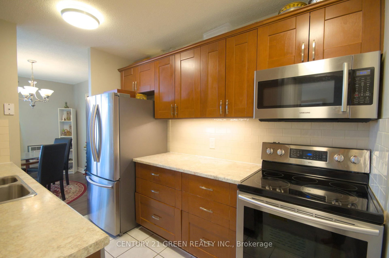 Listing Image 19