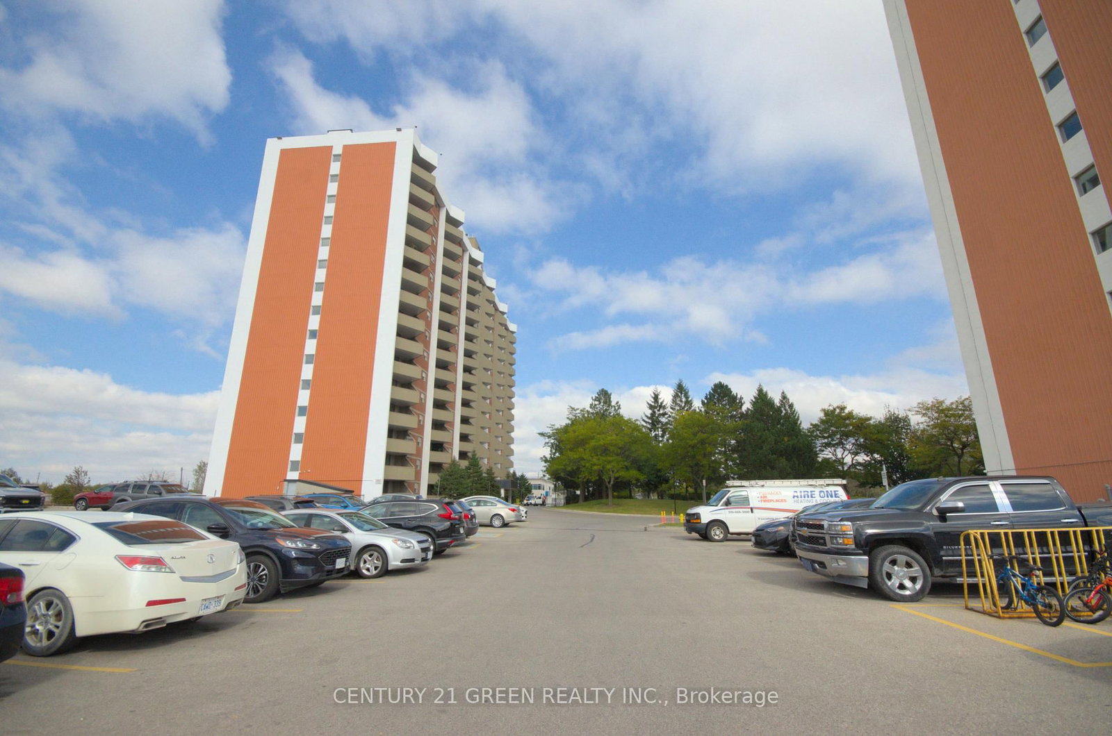 Listing Image 37