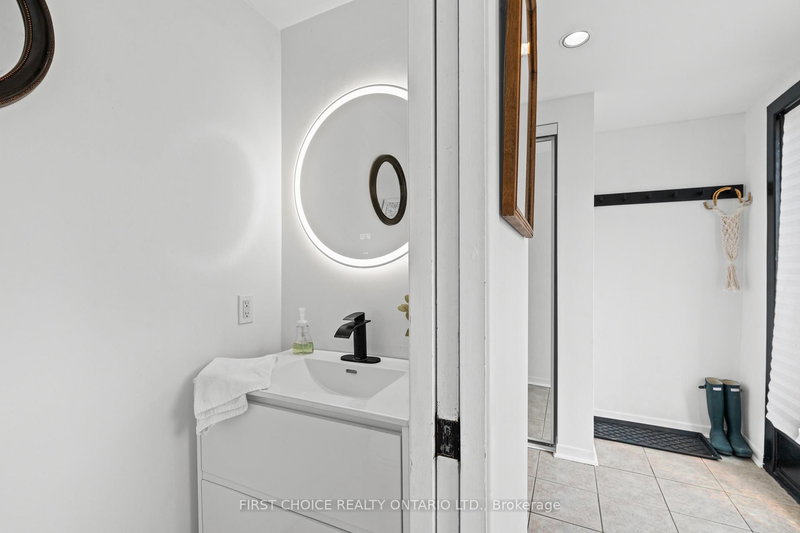 10 Campbell Reid Crt, Ottawa, K2K 1X7 | Image 3