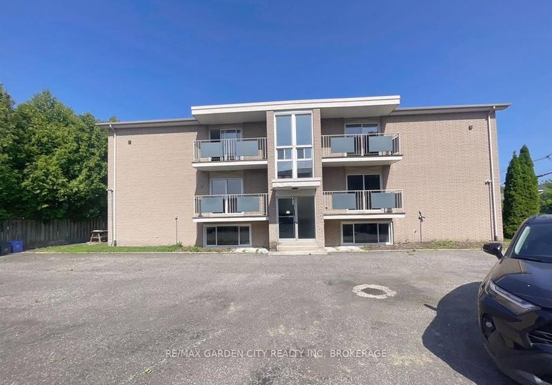 home for lease on 4-15 John Street