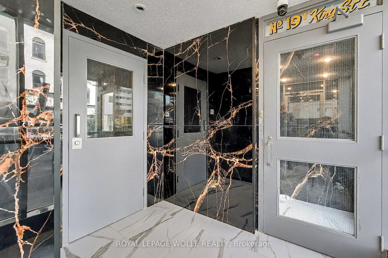 19 King St E, Kitchener, N2G 2K4 | Image 2