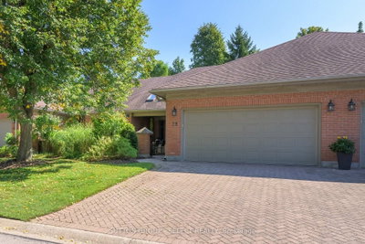 Unit 28 — 40 Quinella Drive — photo 2