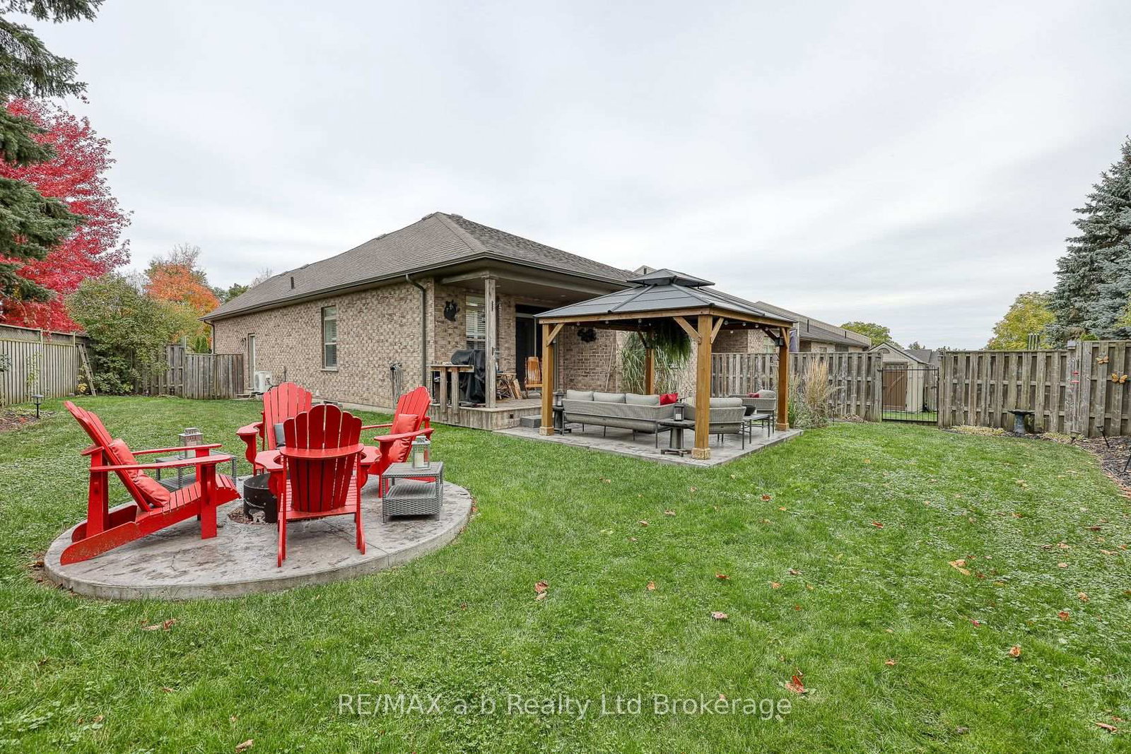 Listing Image 7