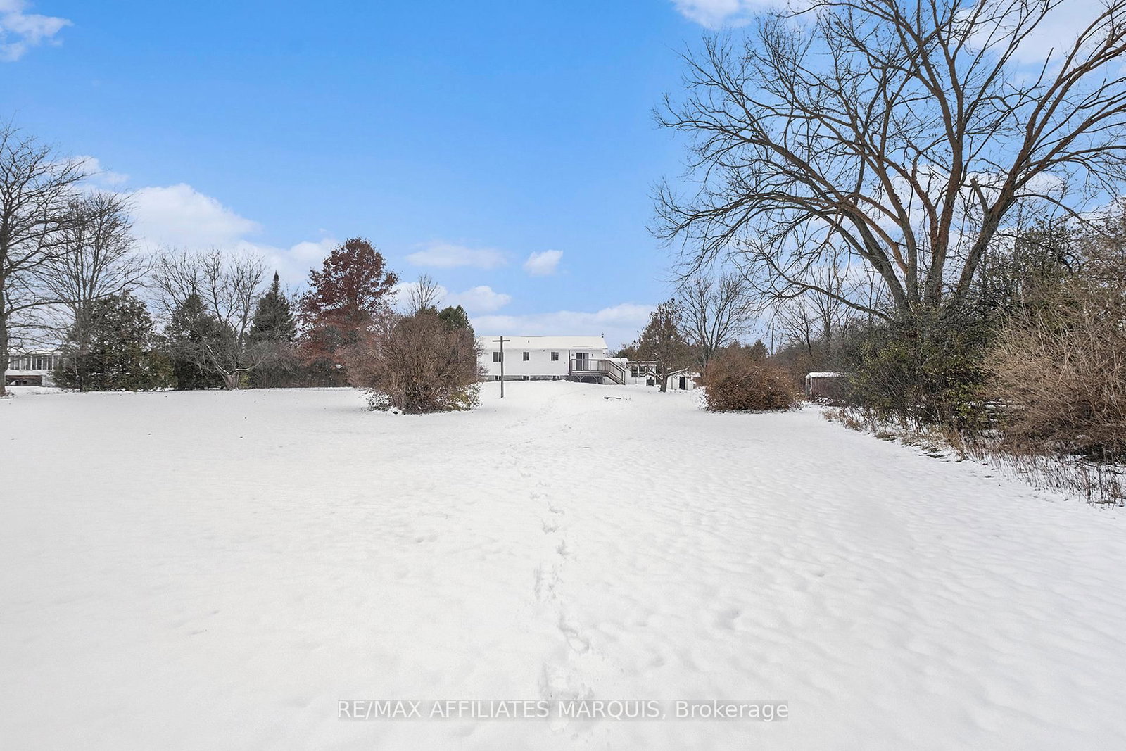 Listing Image 40