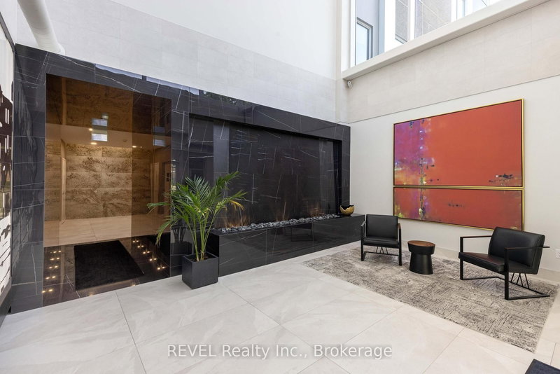 405 - 77 Yates St, St. Catharines, L2R 5R7 | Image 3