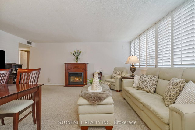 403 - 120 Duke Street