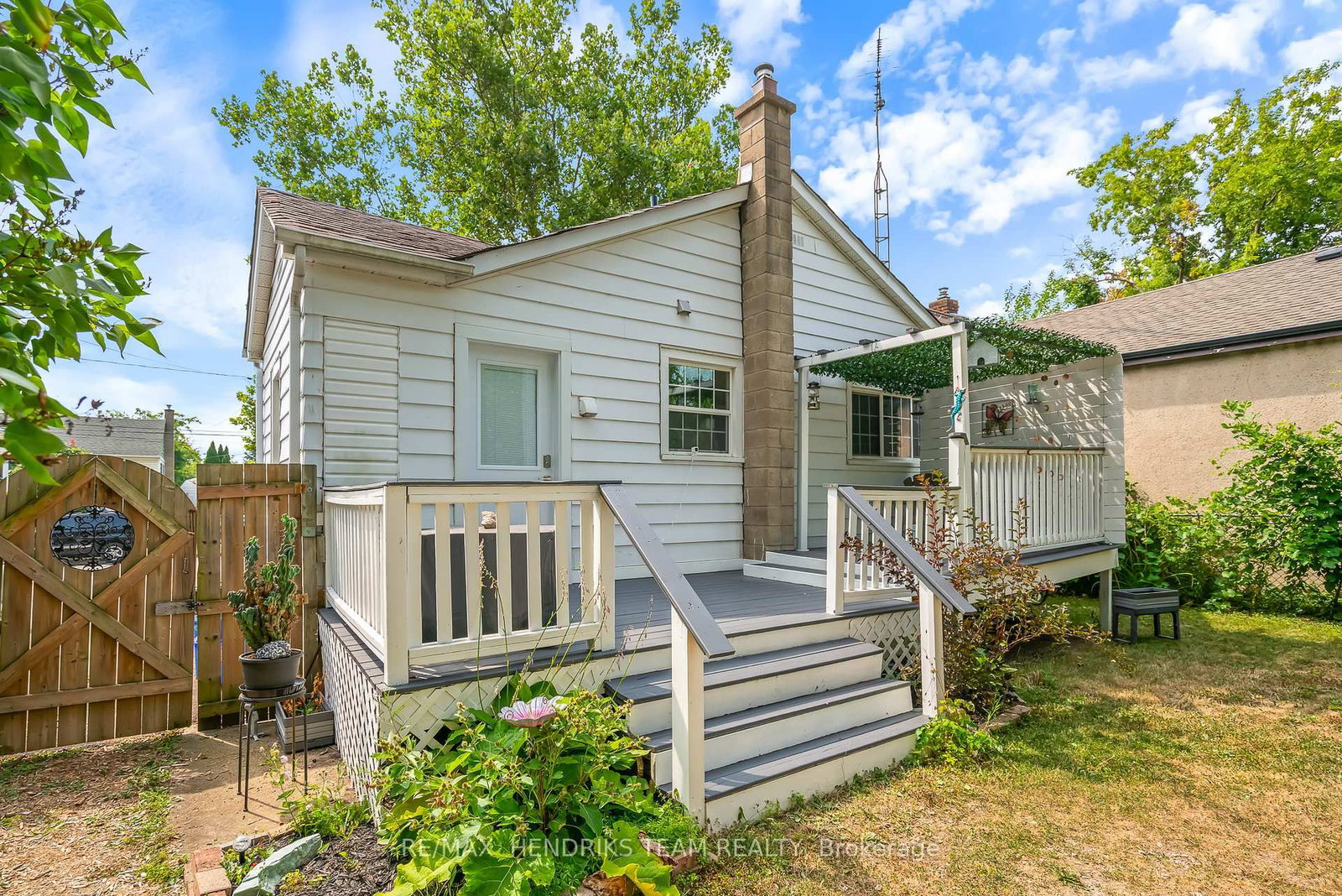 Listing Image 17