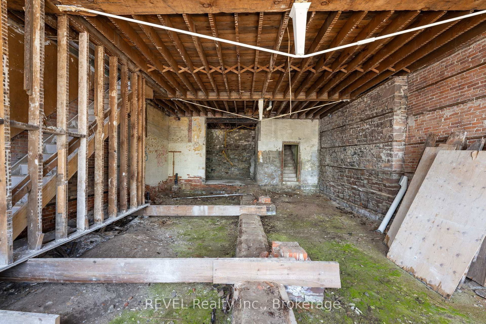 14 Lakeport Road - Photo 16