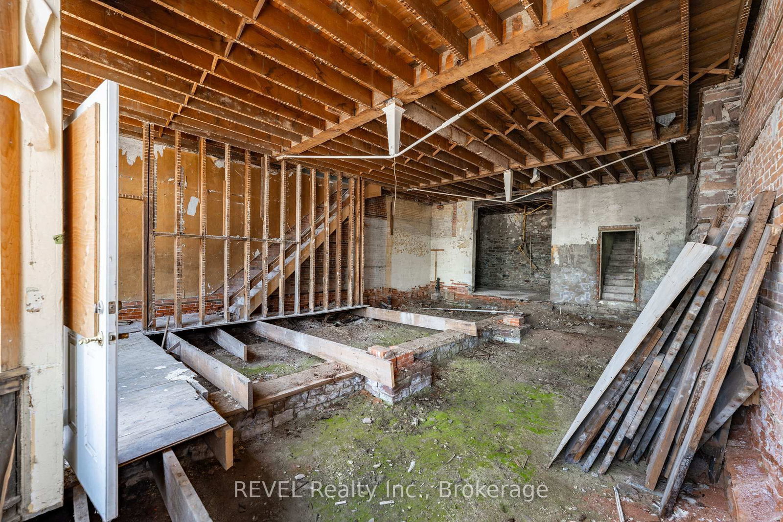 14 Lakeport Road - Photo 17