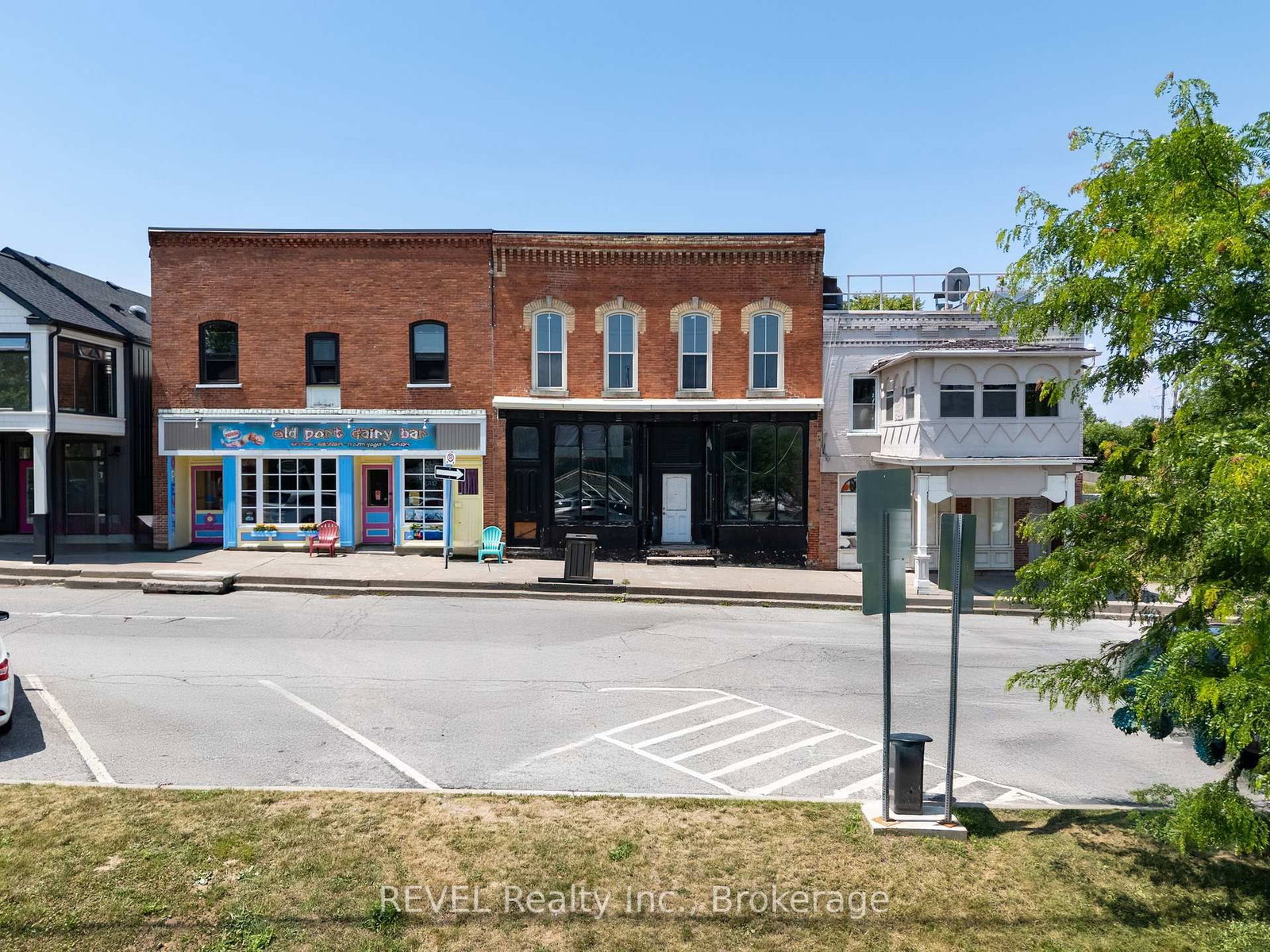 14 Lakeport Road - Photo 2