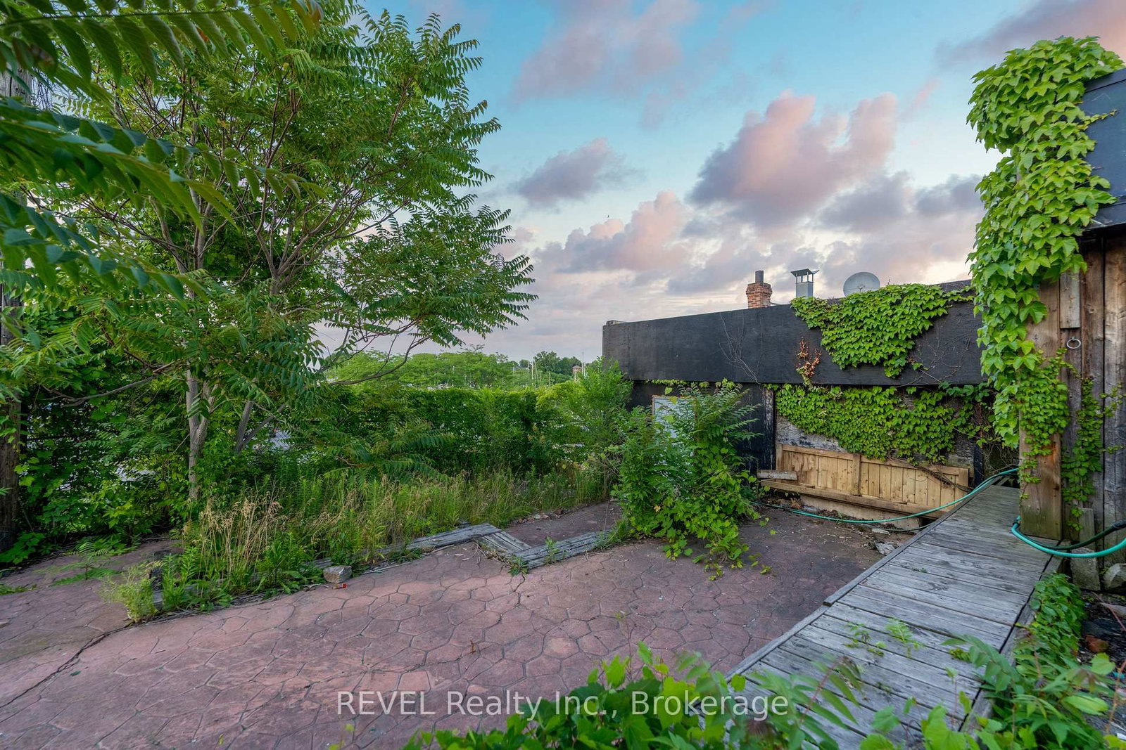 14 Lakeport Road - Photo 29