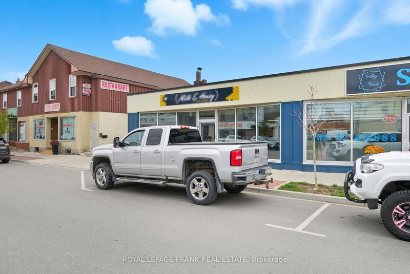 15-17 William St S, Kawartha Lakes, K9V 3A3 | Image 3
